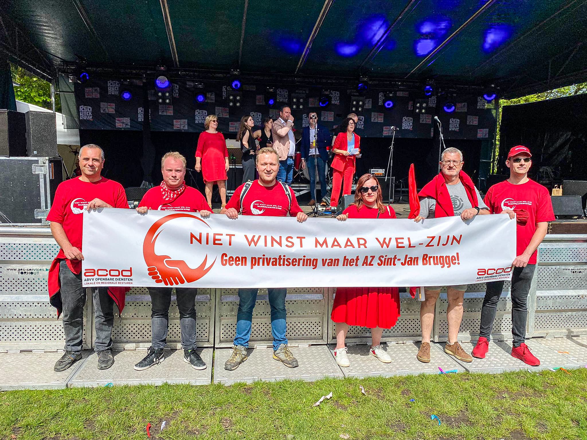 Spandoek niet winst maar welzijn 1 mei Brugge